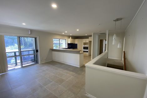 Photo of property in 41 Cron Avenue, Te Atatu South, Auckland, 0610