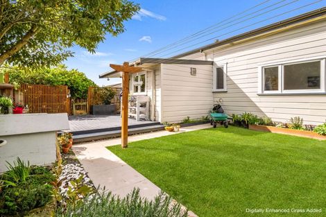 Photo of property in 11 Carow Street, Palmerston North, 4410