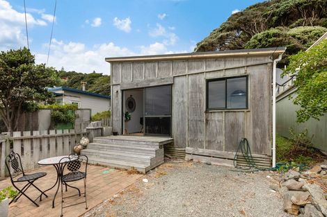 Photo of property in 27 Ocean Parade, Pukerua Bay, 5026