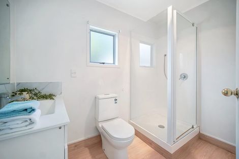Photo of property in 15 Justamere Place, Weymouth, Auckland, 2103