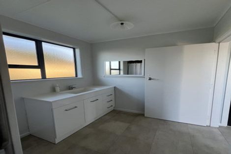 Photo of property in 30 Rua Avenue, Waitarere Beach, Levin, 5510