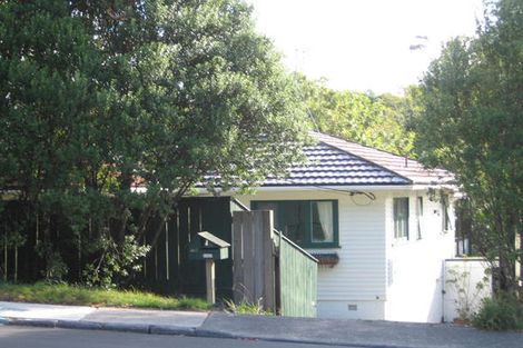 Photo of property in 2/206 Beach Road, Campbells Bay, Auckland, 0630