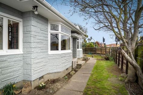 Photo of property in 2 Milton Street, Somerfield, Christchurch, 8024