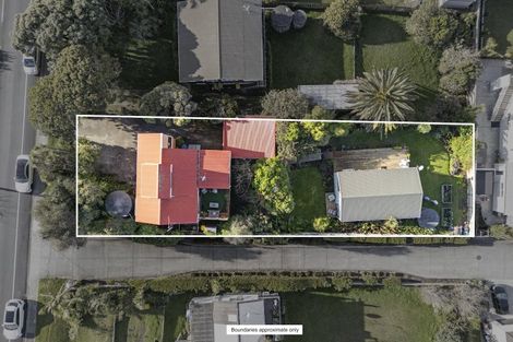 Photo of property in 1055 Whangaparaoa Road, Tindalls Beach, Whangaparaoa, 0930