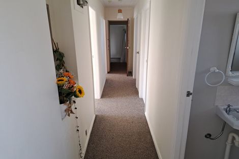 Photo of property in 44a Bauchop Road, Waterloo, Lower Hutt, 5011