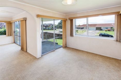 Photo of property in 84 Stanniland Street, Sunnyhills, Auckland, 2010