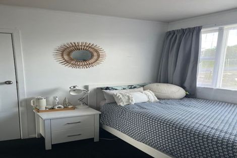 Photo of property in 18 Beverly Place, New Lynn, Auckland, 0600