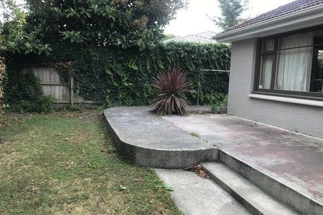 Photo of property in 1/27 Taylors Avenue, Bryndwr, Christchurch, 8052