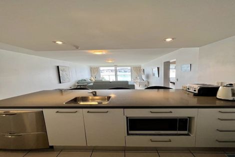 Photo of property in The Capital, 14/370 Oriental Parade, Oriental Bay, Wellington, 6011