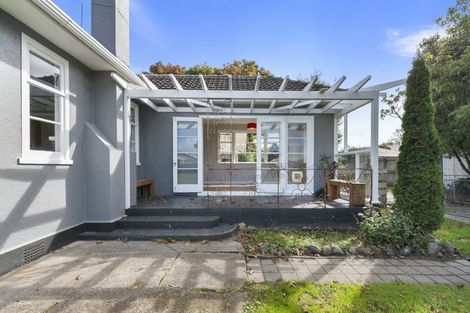 Photo of property in 15 Rira Street, Marton, 4710