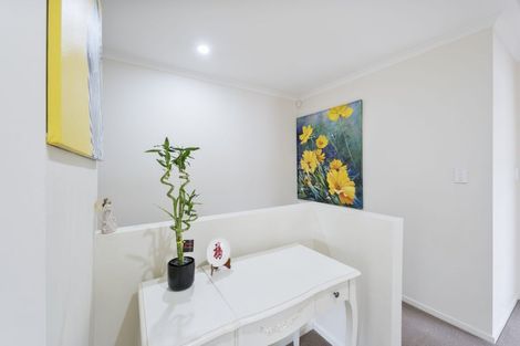 Photo of property in 6 Newfound Way, Glen Eden, Auckland, 0602