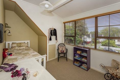 Photo of property in 15 Bernard Street, Avenues, Whangarei, 0110