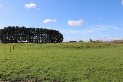 Photo of property in 70 Himatangi Beach Road, Himatangi, Foxton, 4891