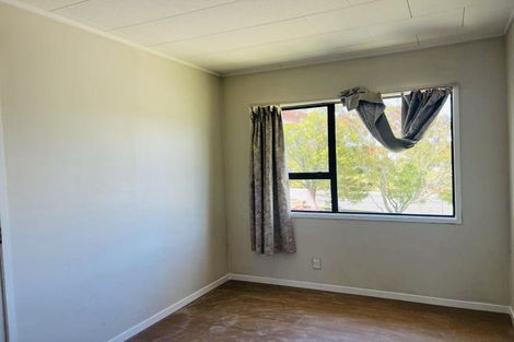 Photo of property in 5 Caribbean Drive, Unsworth Heights, Auckland, 0632