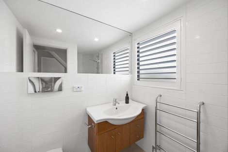 Photo of property in 75b Aikmans Road, Merivale, Christchurch, 8014