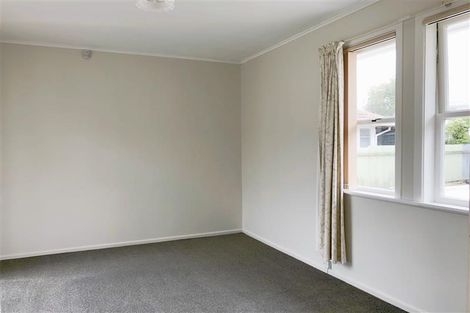 Photo of property in 44 Fairdene Avenue, Henderson, Auckland, 0610