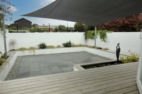 Photo of property in 2/4 Garden Road, Merivale, Christchurch, 8014