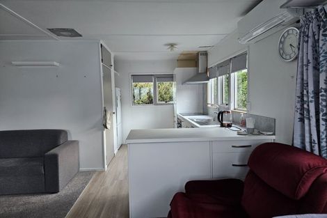 Photo of property in 91 Kanuka Road, Bombay, 2675