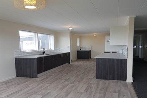 Photo of property in 12 Pamu Place, Waitara, 4320