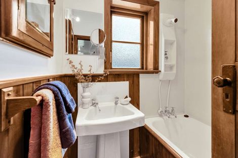 Photo of property in 174 Cook Street, West End, Palmerston North, 4410