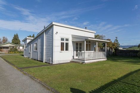 Photo of property in 27 Smith Street, Dannevirke, 4930