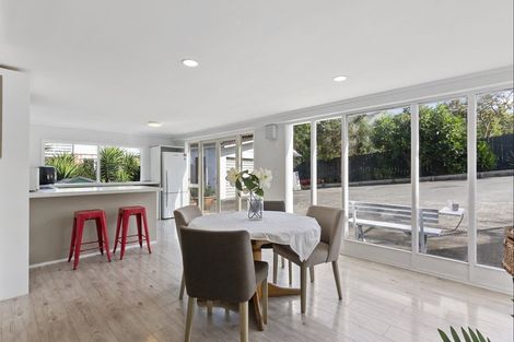 Photo of property in 31a Cockle Bay Road, Cockle Bay, Auckland, 2014