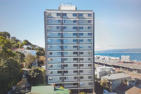 Photo of property in Mansfield Towers, 1 Grant Road, Thorndon, Wellington, 6011