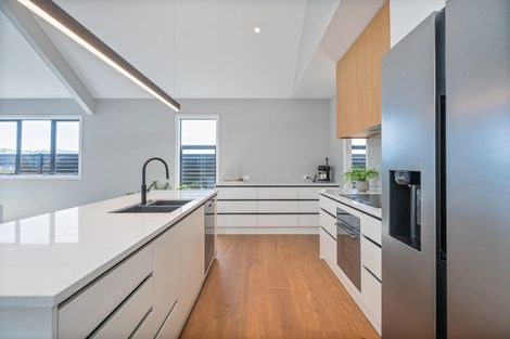 Photo of property in 17 Kahu Crescent, Whitianga, 3510