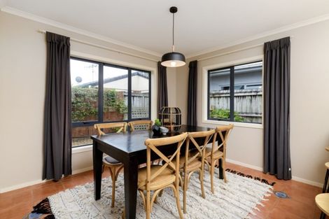 Photo of property in 10 Golden Courie Close, Papamoa Beach, Papamoa, 3118