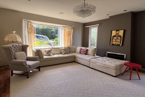 Photo of property in 40 Ravenstone Place, Chatswood, Auckland, 0626