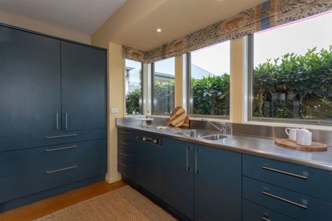 Photo of property in 71 Jeffreys Road, Fendalton, Christchurch, 8052