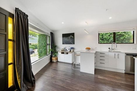 Photo of property in 1/7 Ringwood Place Avonhead Christchurch City