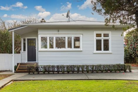 Photo of property in 11 Newcastle Terrace, Mount Albert, Auckland, 1025