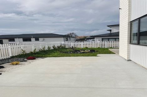 Photo of property in 23 Cirrus Way, Ranui, Auckland, 0612