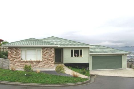 Photo of property in 7 James Nairn Grove, Riverstone Terraces, Upper Hutt, 5018