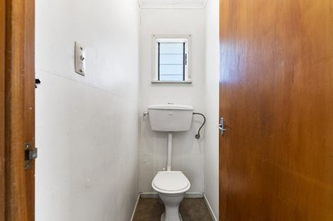 Photo of property in 1/15 Rotoiti Avenue, Pakuranga Heights, Auckland, 2010