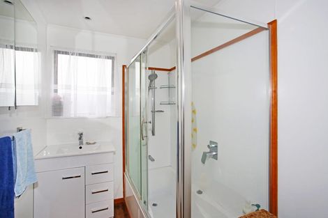 Photo of property in 3/4 Martha Lane, Weymouth, Auckland, 2103