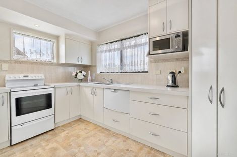 Photo of property in 20 Brynbela Court, Papakura, 2110