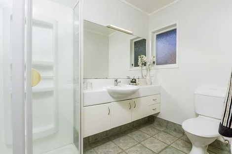 Photo of property in 56 Wyoming Avenue, Murrays Bay, Auckland, 0630