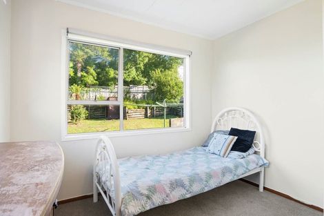 Photo of property in 15 Sispara Place, Beach Haven, Auckland, 0626