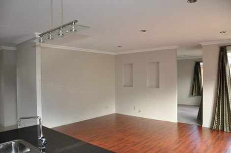 Photo of property in 12 Tekapo Rise, Fairview Heights, Auckland, 0632