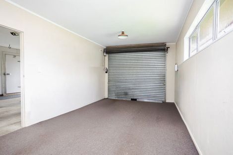Photo of property in 208 Adelaide Road, Dannevirke, 4930