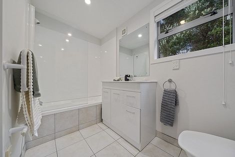 Photo of property in 5b Ryan Grove, Tawa, Wellington, 5028