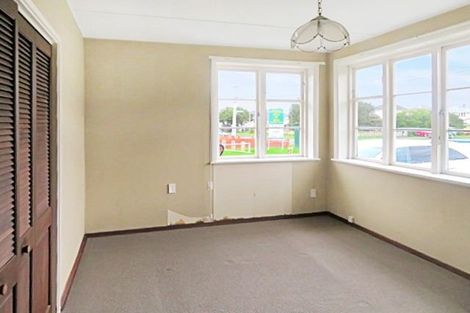 Photo of property in 114 Reynolds Street, Taita, Lower Hutt, 5011