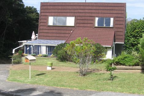 Photo of property in 9 Odette Road, Totara Vale, Auckland, 0629