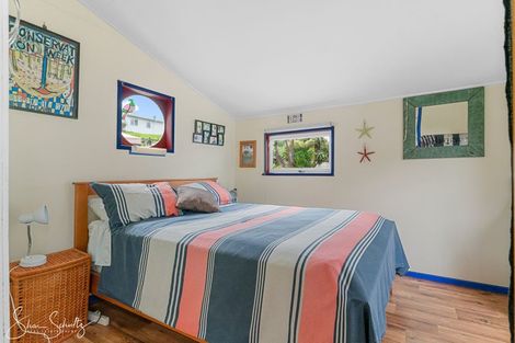 Photo of property in 429 Heatley Road, Whakapirau, Maungaturoto, 0583