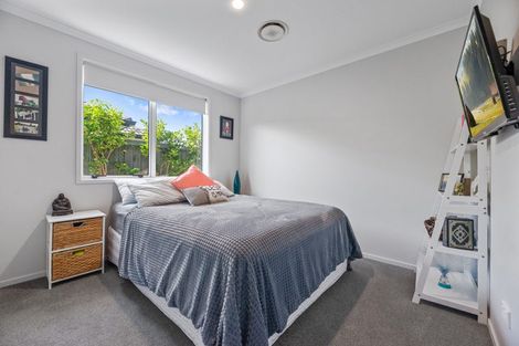 Photo of property in 69 Bert Wall Drive, Omokoroa, 3114