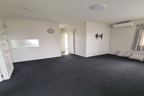 Photo of property in 2/7 Chapel Street, Papakura, 2110