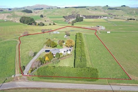 Photo of property in 1008 Cowper Road, Dannevirke, 4976