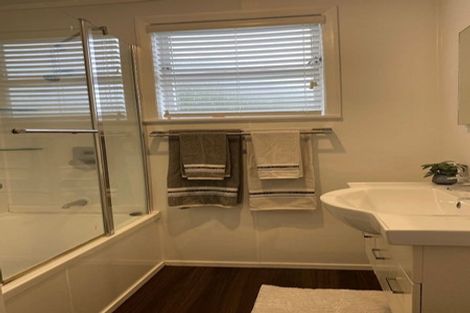 Photo of property in 172 Main Road South, Raumati South, Paraparaumu, 5032